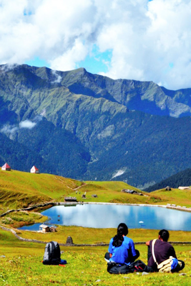 roopkund-trekking-package